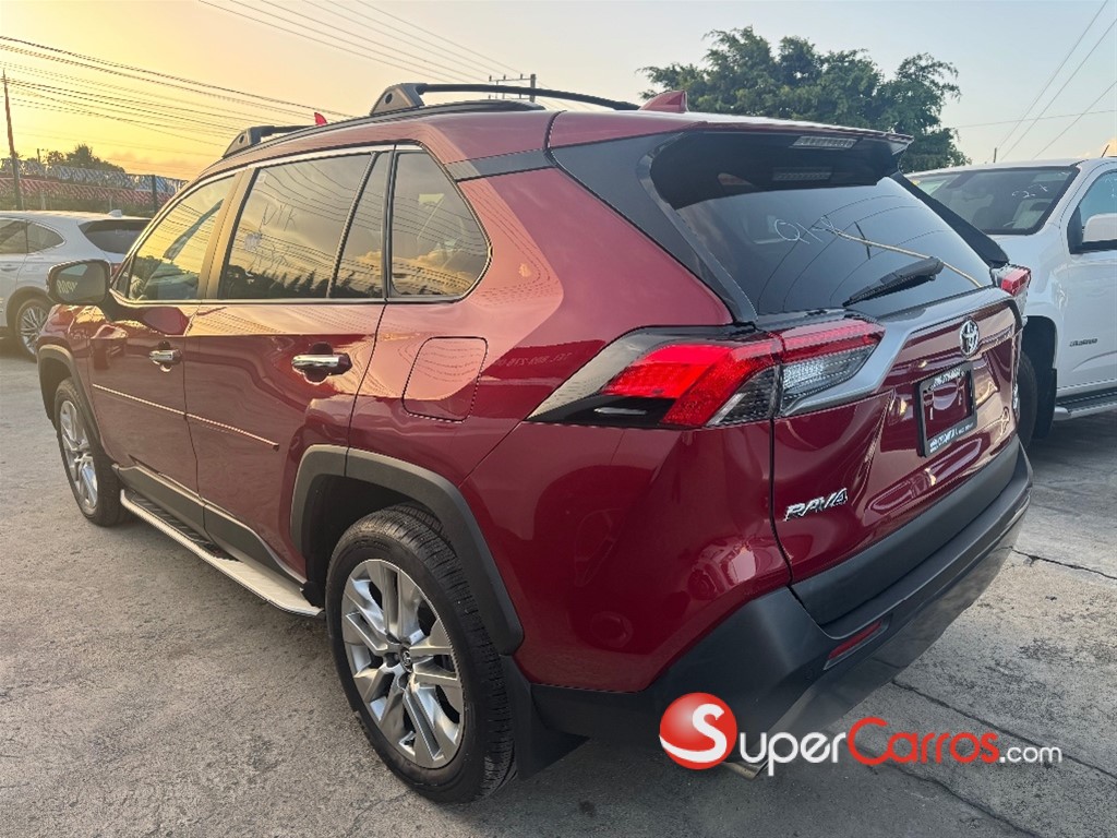2020 Toyota RAV4 Limited — foto 12 / 12