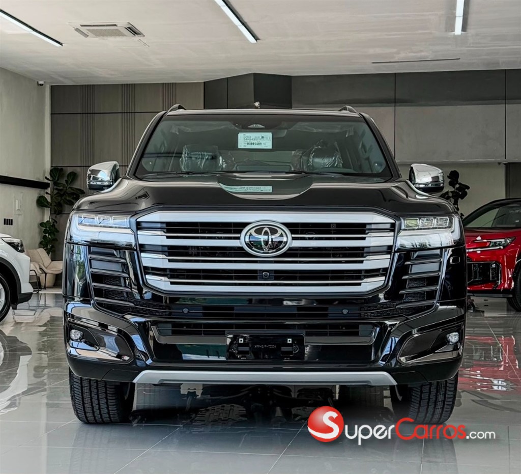 2027 Toyota Land Cruiser 300 ZX Hybrid — foto 2 / 12