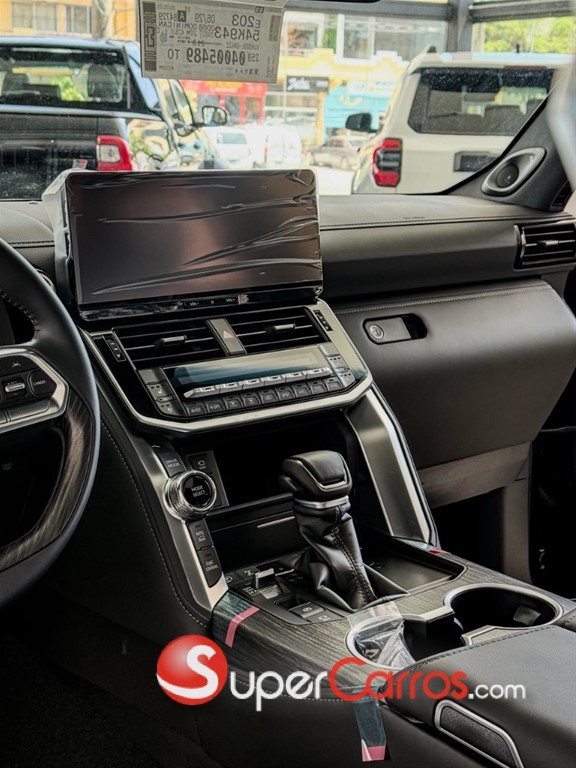 2027 Toyota Land Cruiser 300 ZX Hybrid — foto 10 / 12
