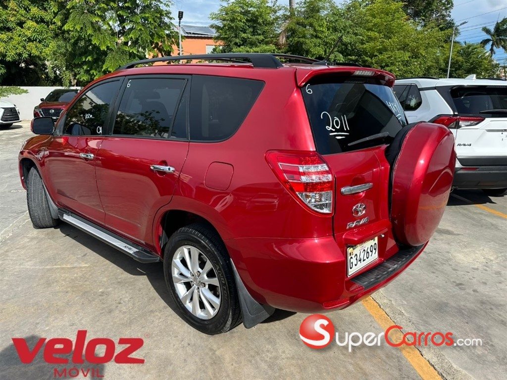 2011 Toyota RAV4 L — foto 3 / 8