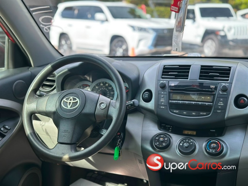 2011 Toyota RAV4 L — foto 5 / 8