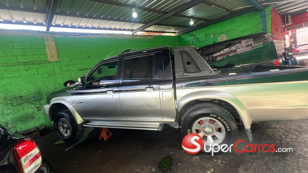 2005 Mitsubishi Motors L 200 — foto 2 / 8