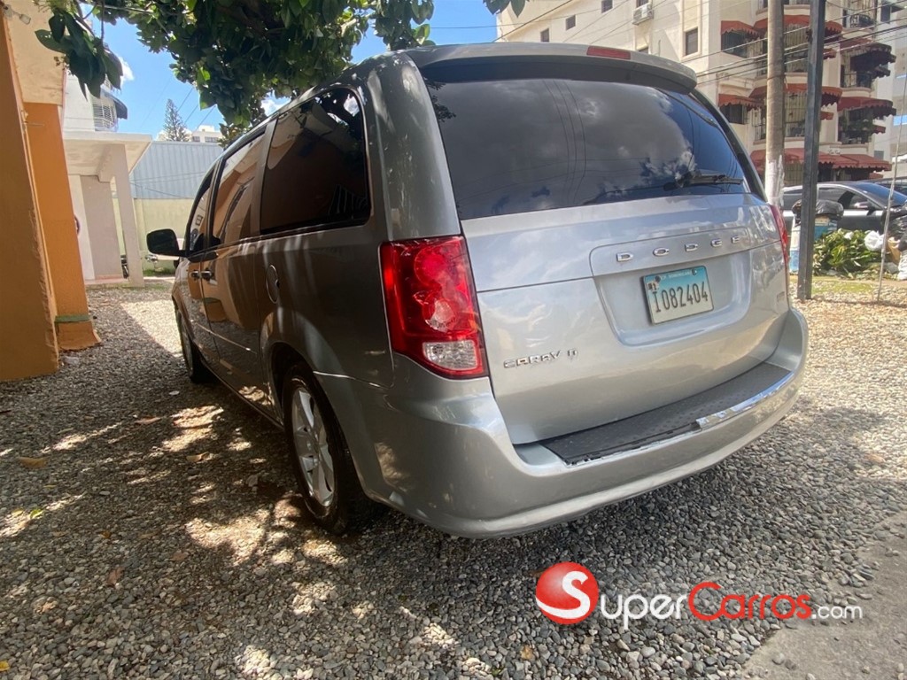 2014 Dodge Grand Caravan — foto 5 / 8