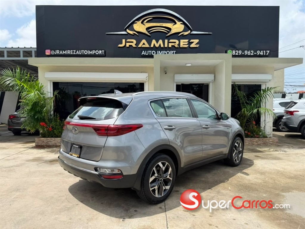2021 Kia Sportage LX — foto 4 / 12