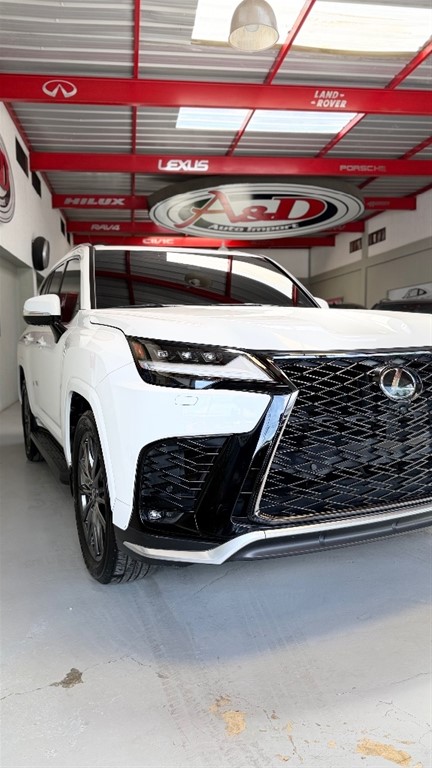 2023 Lexus LX 600 F Sport — foto 10 / 12