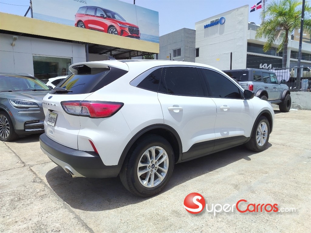 2022 Ford Escape — foto 6 / 12