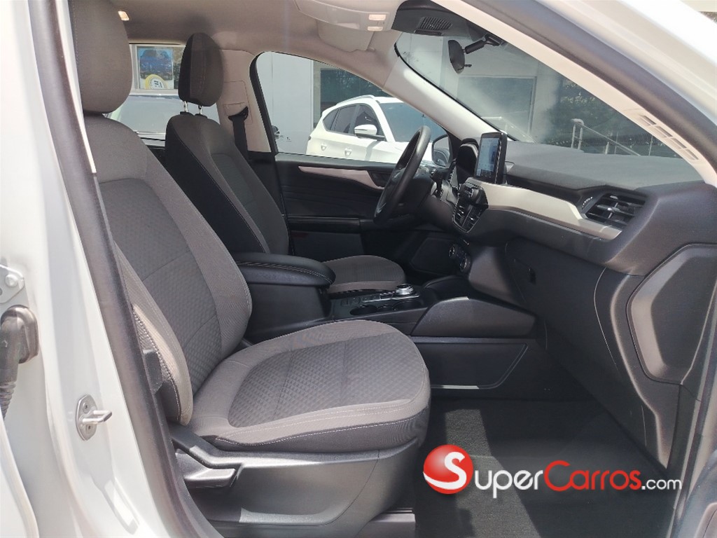 2022 Ford Escape — foto 7 / 12