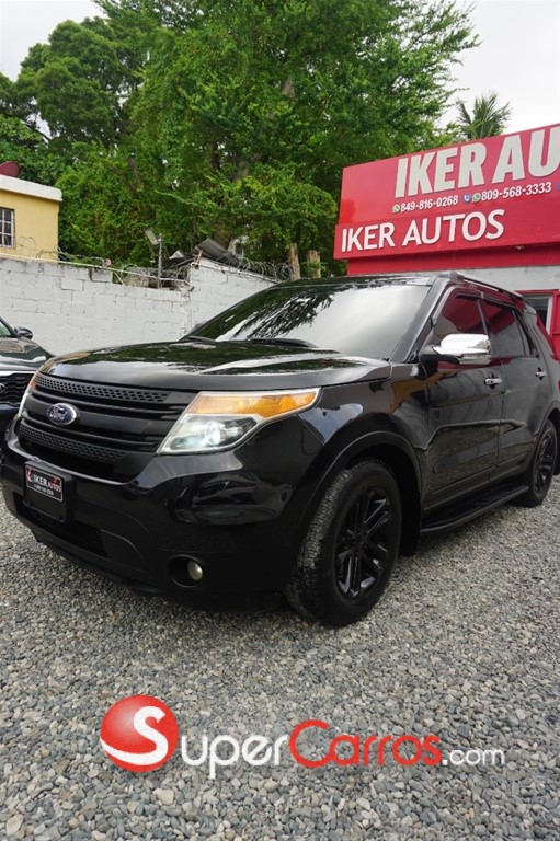 2013 Ford Explorer XLT — foto 1 / 11