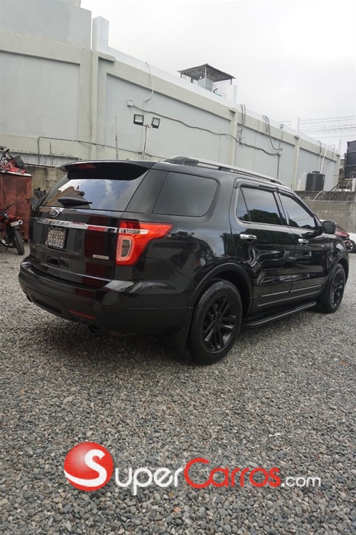 2013 Ford Explorer XLT — foto 4 / 11