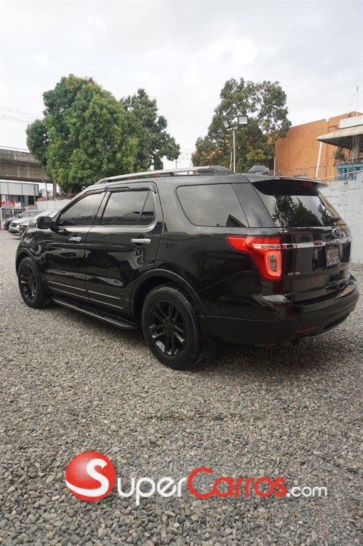 2013 Ford Explorer XLT — foto 6 / 11
