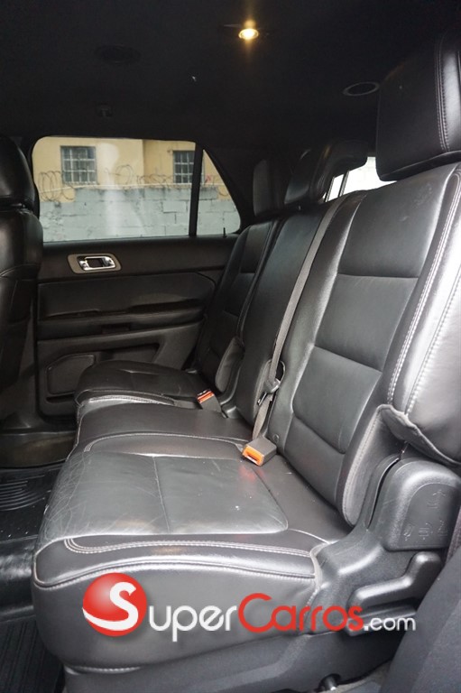 2013 Ford Explorer XLT — foto 9 / 11