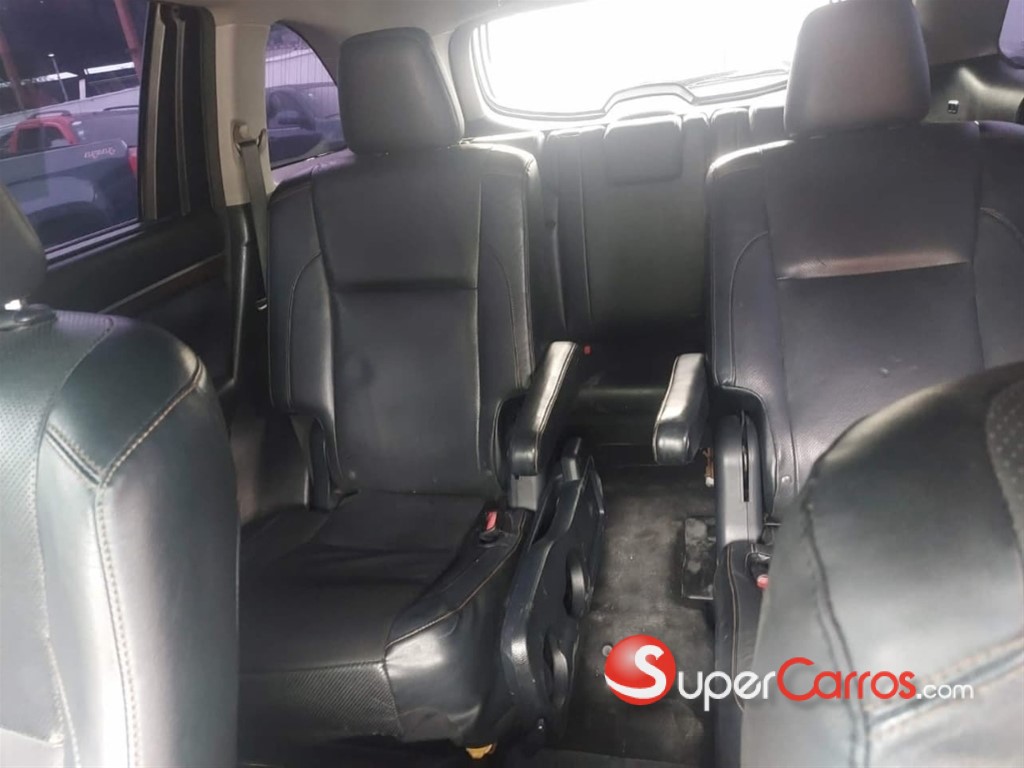 2014 Toyota Highlander Limited Platinum — foto 2 / 9