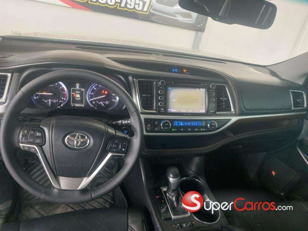2014 Toyota Highlander Limited Platinum — foto 6 / 9