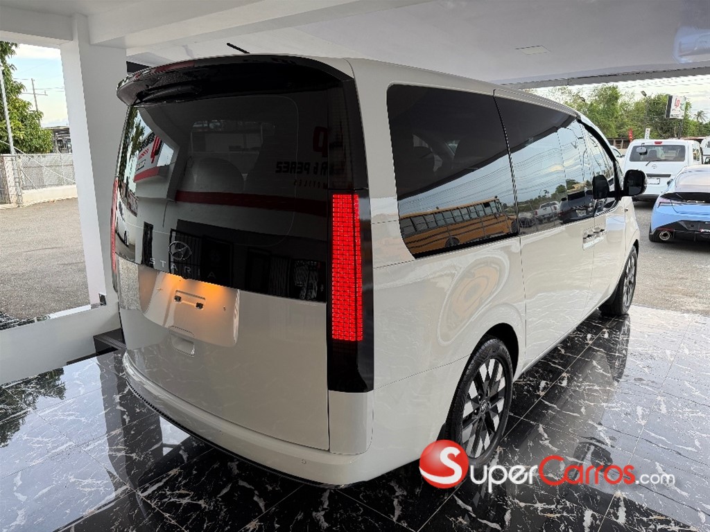 2022 Hyundai Staria — foto 6 / 11