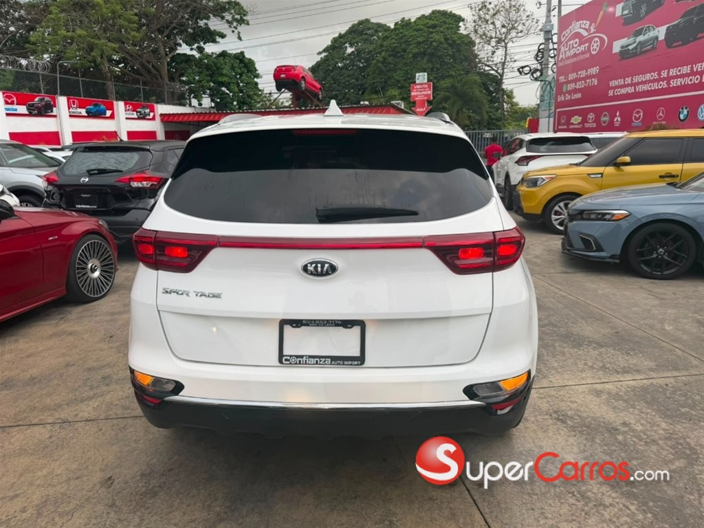 2020 Kia Sportage LX — foto 4 / 9