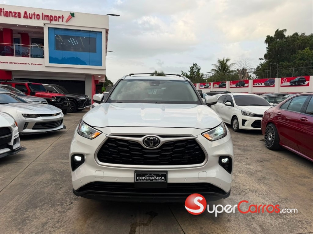 2022 Toyota Highlander XLE — foto 2 / 12