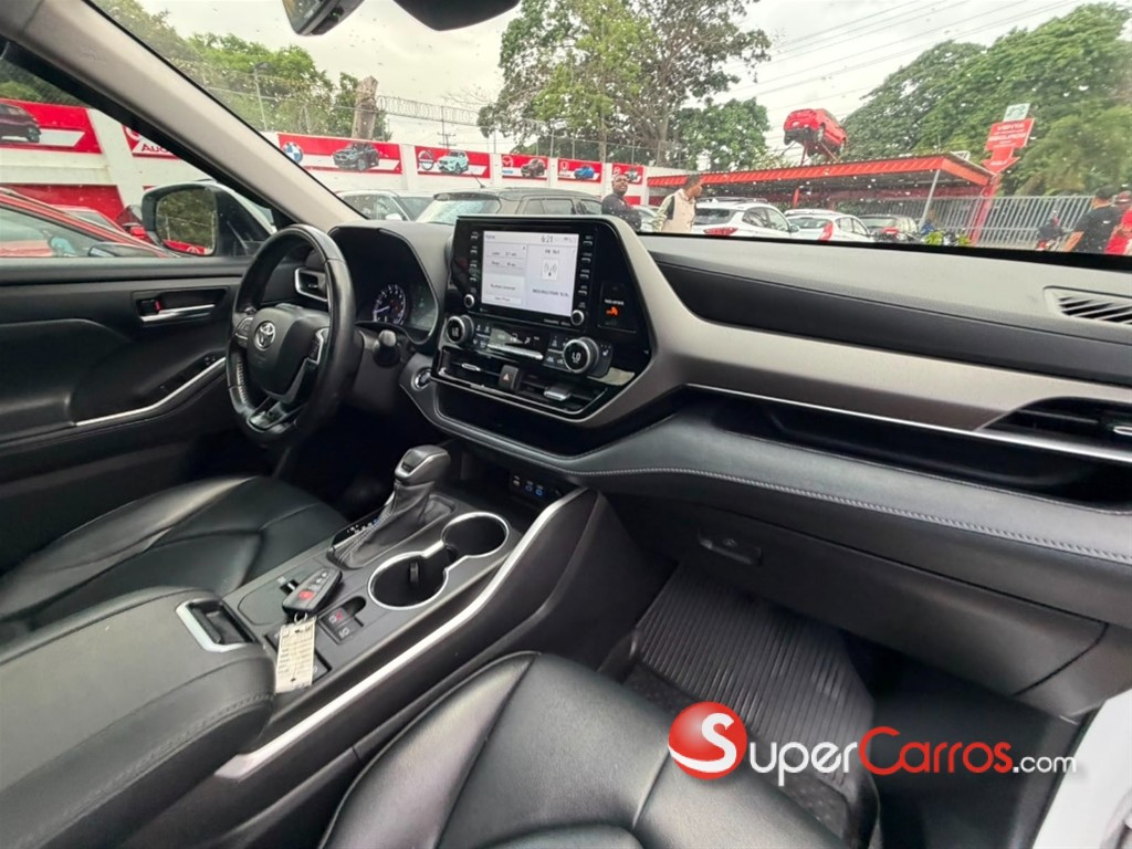 2022 Toyota Highlander XLE — foto 7 / 12
