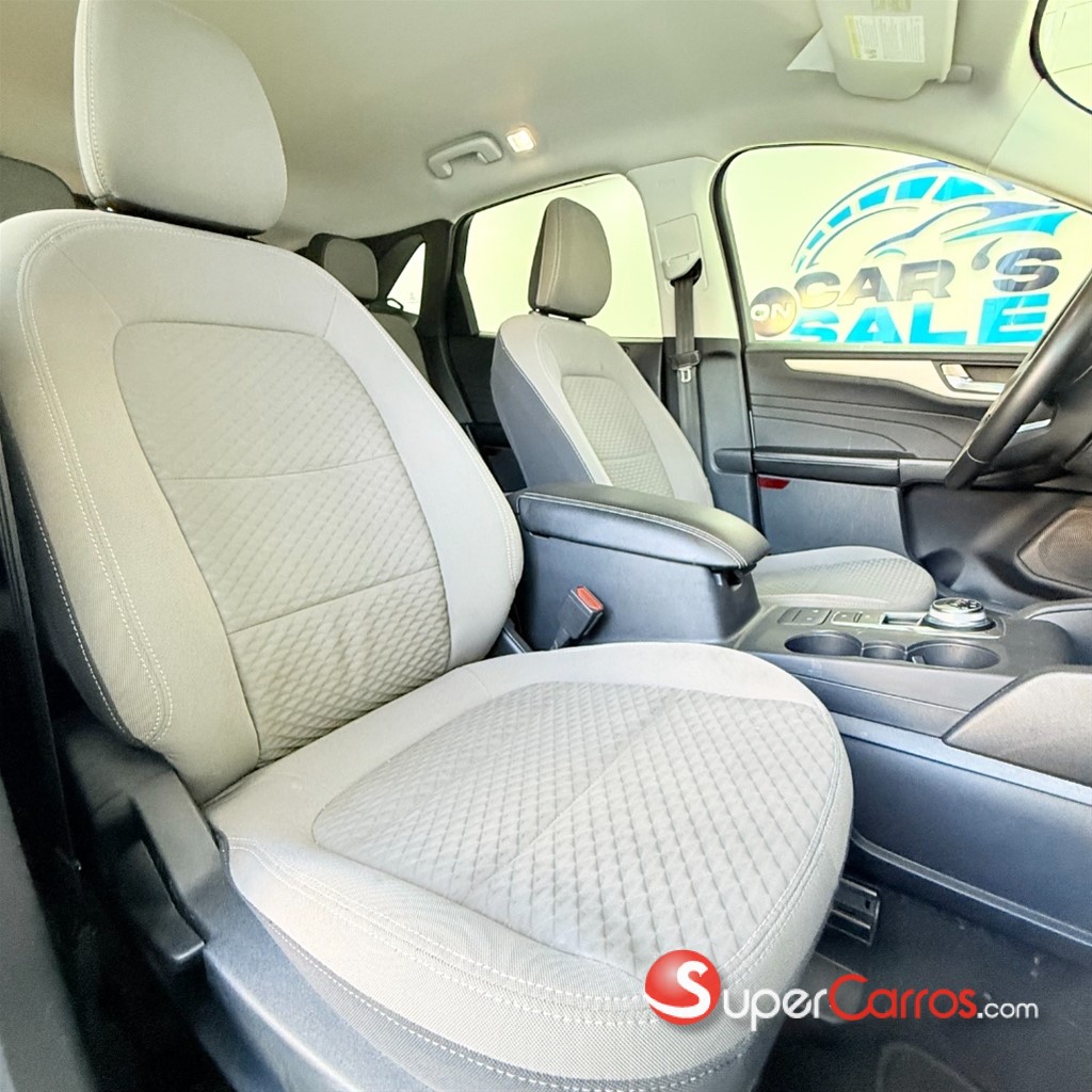 2021 Ford Escape SE — foto 6 / 10