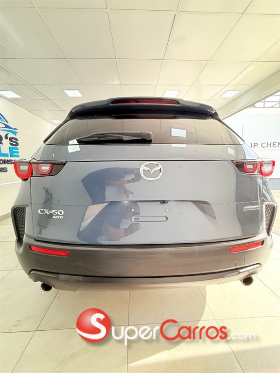 2025 Mazda CX-50 Premium — foto 6 / 10