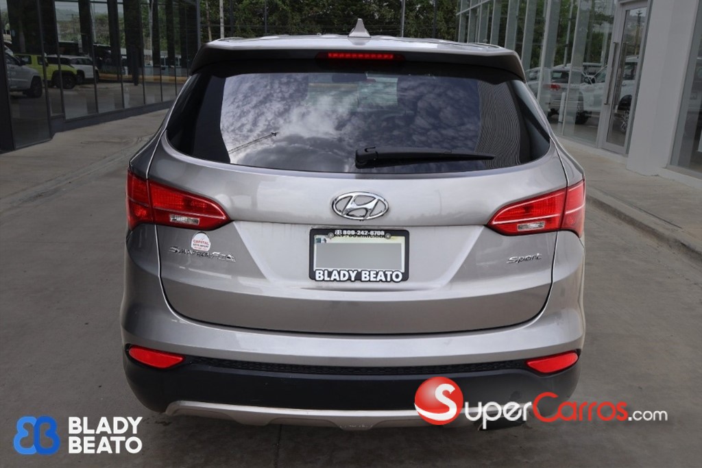 2016 Hyundai Santa Fe Sport — foto 7 / 12