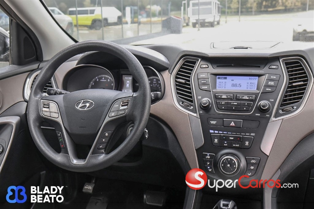 2016 Hyundai Santa Fe Sport — foto 9 / 12
