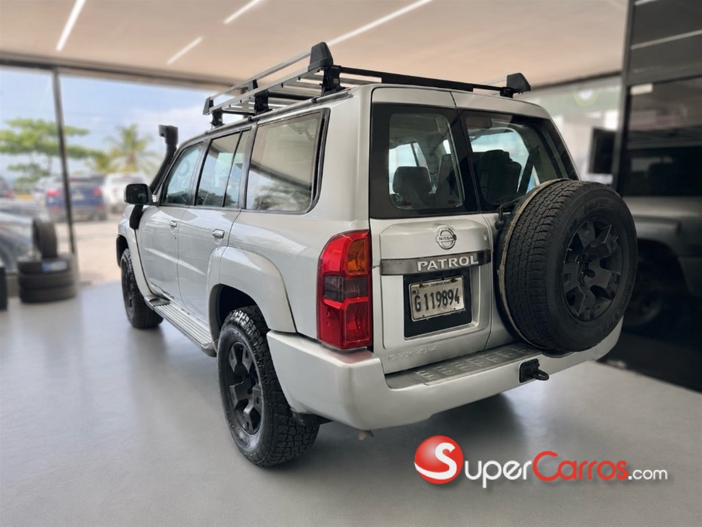 2011 Nissan Patrol GRX — foto 4 / 10