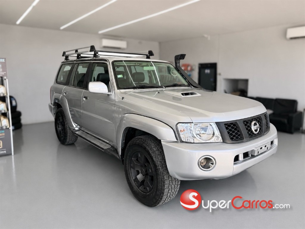 2011 Nissan Patrol GRX — foto 5 / 10