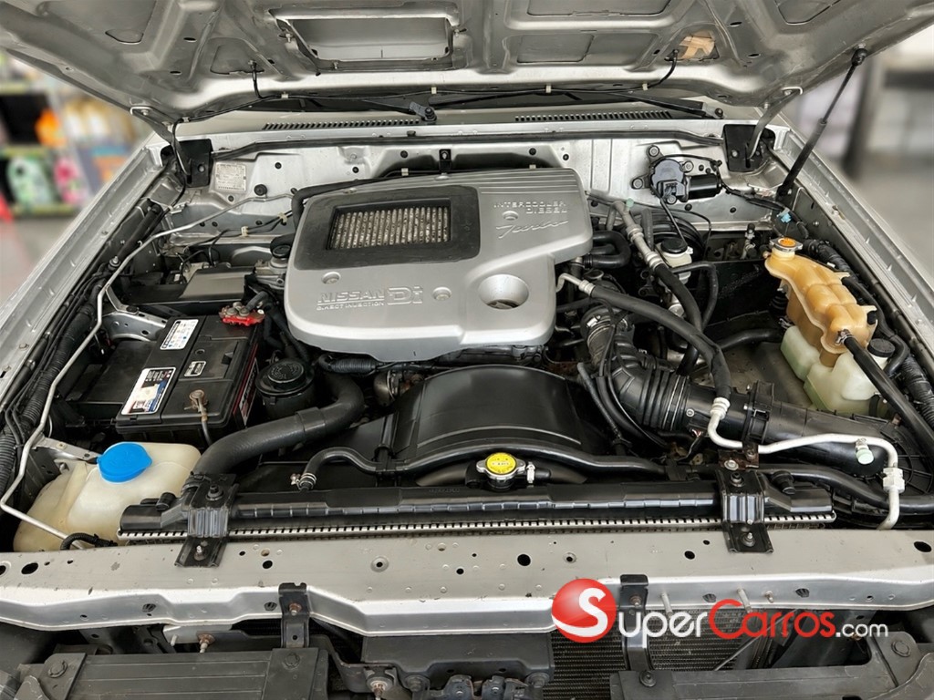 2011 Nissan Patrol GRX — foto 10 / 10