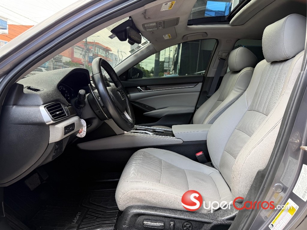 2018 Honda Accord Touring 2.0T — foto 3 / 9