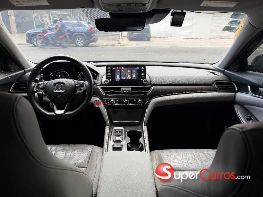 2018 Honda Accord Touring 2.0T — foto 5 / 9