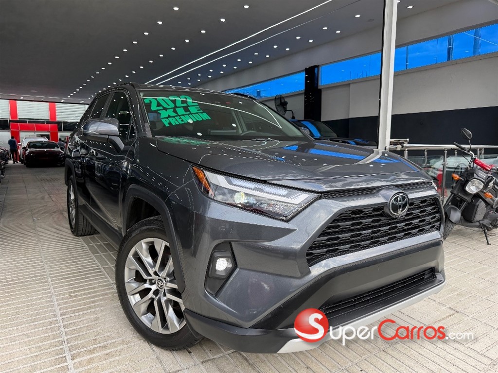 2022 Toyota RAV4 XLE Premium — foto 2 / 9