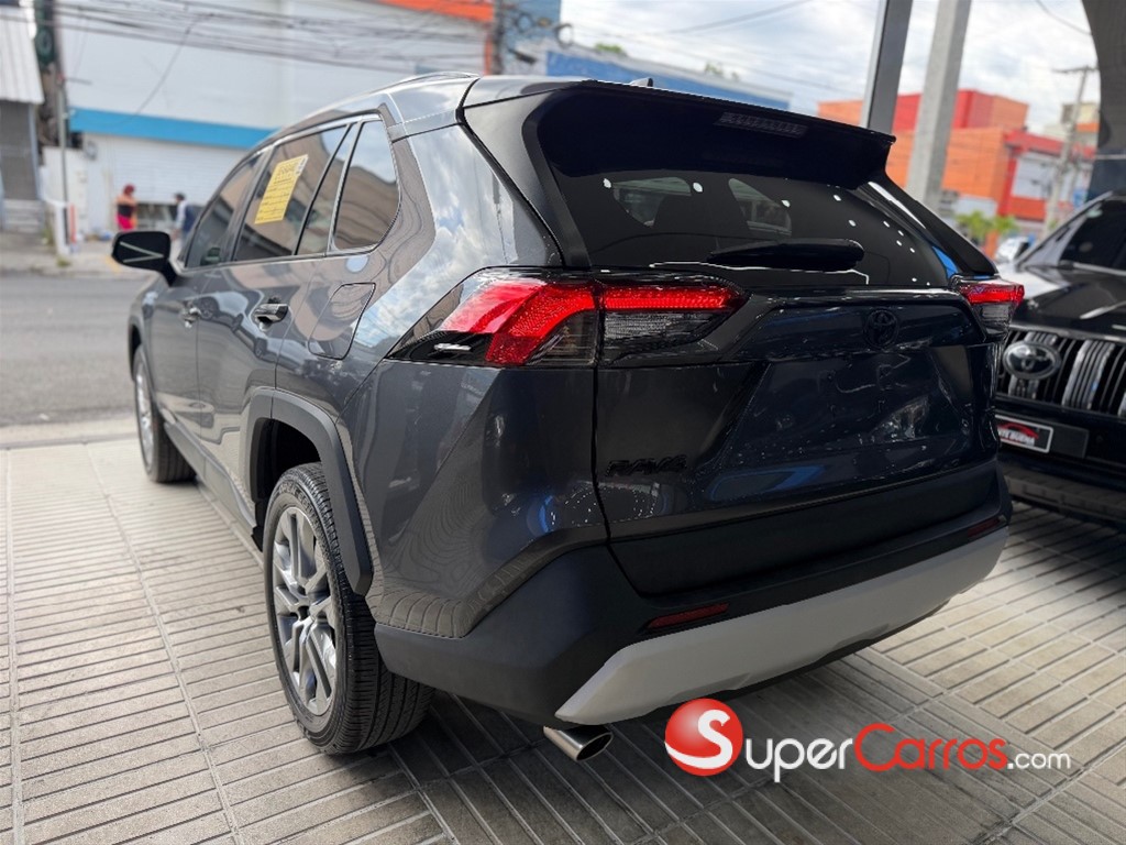 2022 Toyota RAV4 XLE Premium — foto 8 / 9