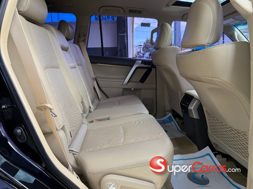 2024 Toyota Land Cruiser Prado VXL — foto 7 / 10