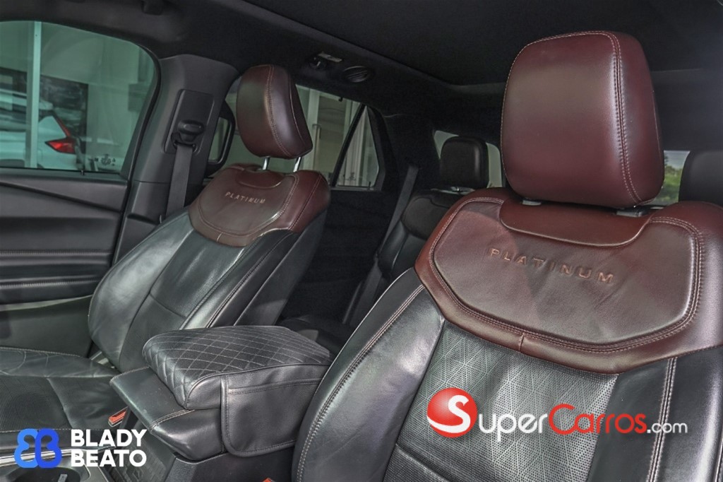 2020 Ford Explorer Platinum — foto 4 / 12