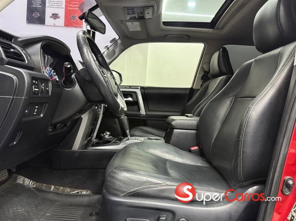 2014 Toyota 4 Runner Limited — foto 3 / 8