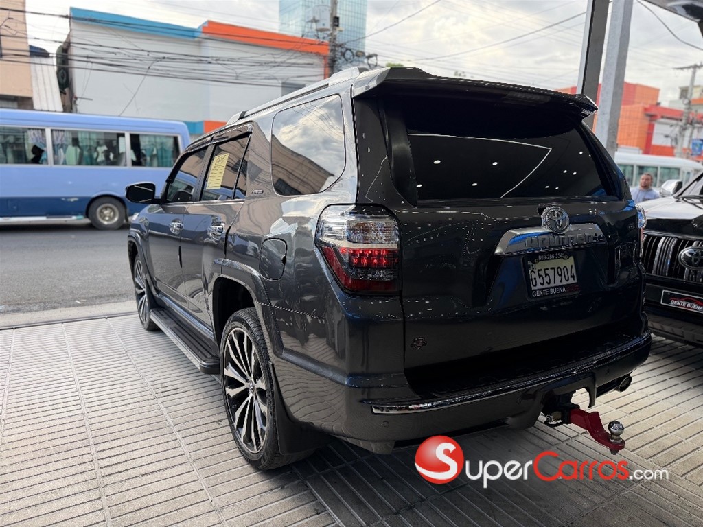 2016 Toyota 4 Runner Limited — foto 7 / 8