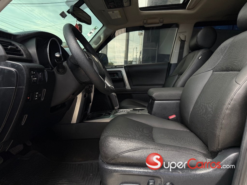 2010 Toyota 4 Runner Limited — foto 3 / 7