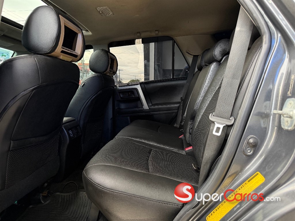2010 Toyota 4 Runner Limited — foto 5 / 7