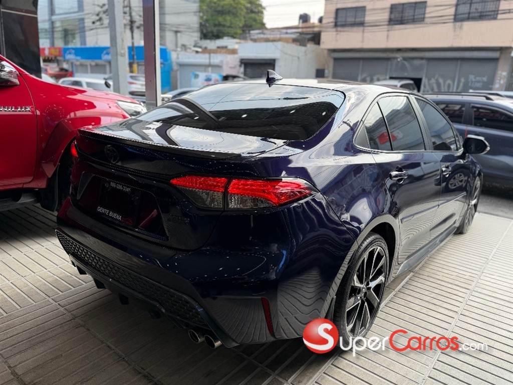 2020 Toyota Corolla XSE — foto 7 / 8
