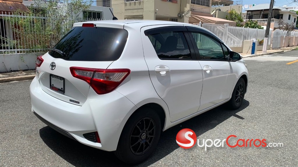 2020 Toyota VITZ — foto 5 / 11