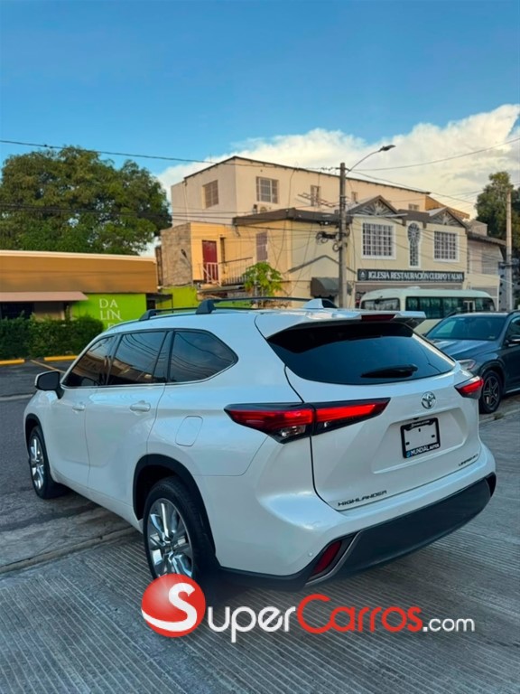 2023 Toyota Highlander — foto 8 / 8