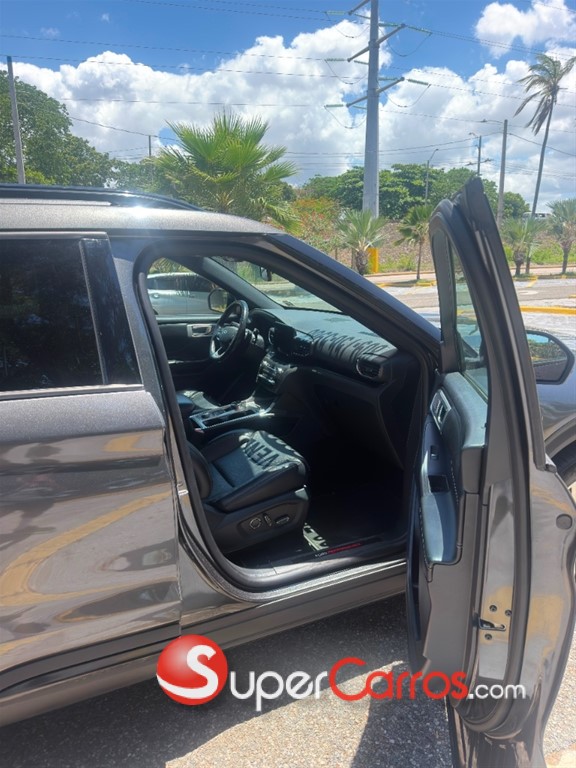 2020 Ford Explorer ST — foto 2 / 8