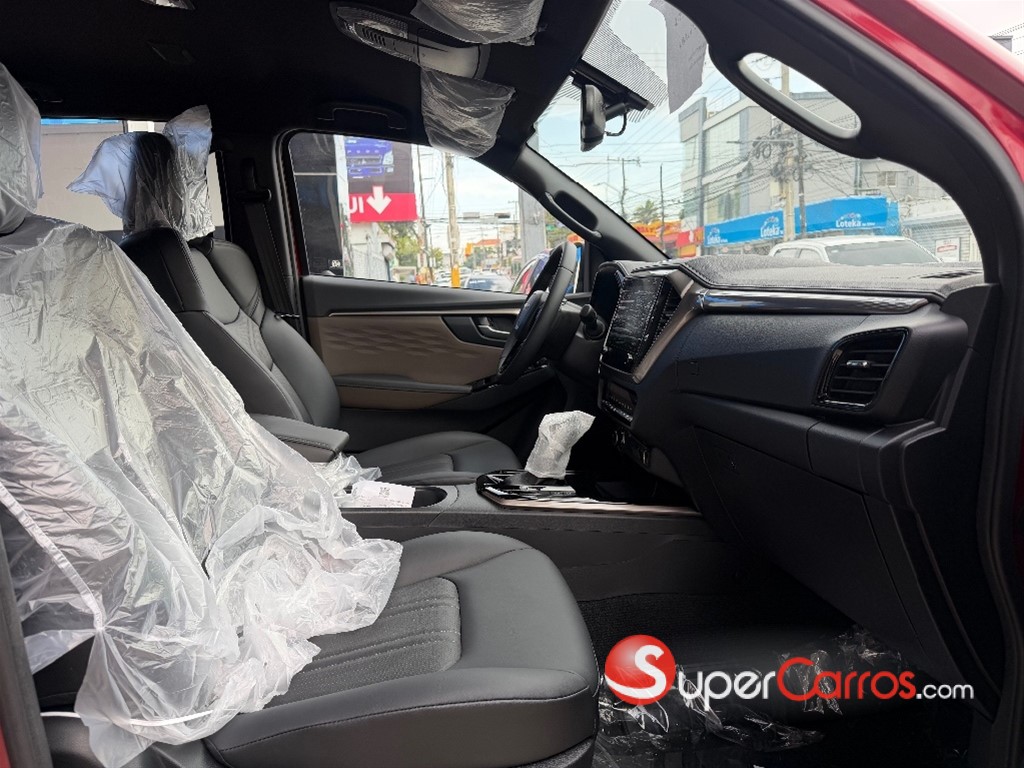 2027 Isuzu DMAX LSE — foto 4 / 9