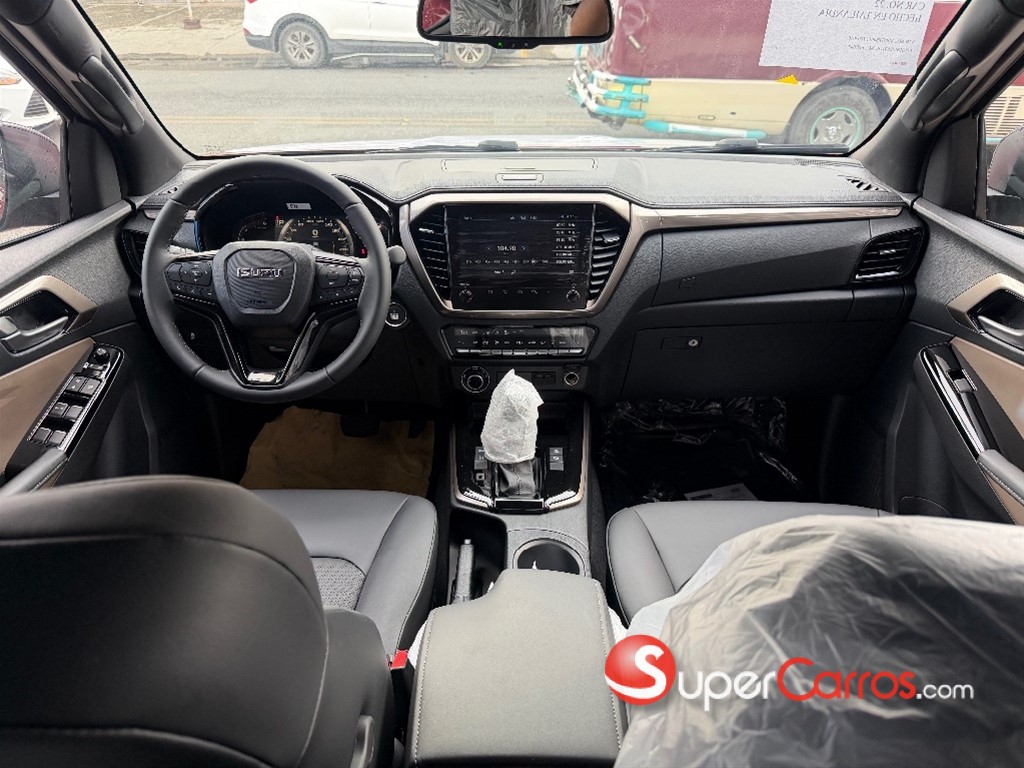 2027 Isuzu DMAX LSE — foto 5 / 9