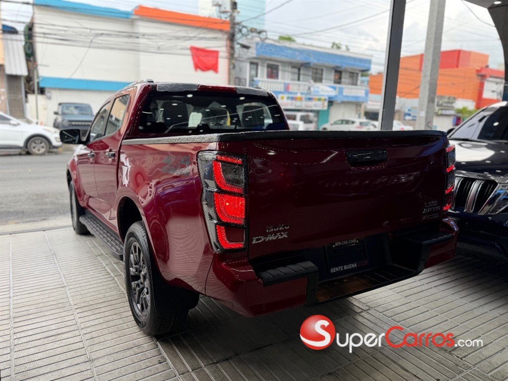 2027 Isuzu DMAX LSE — foto 8 / 9