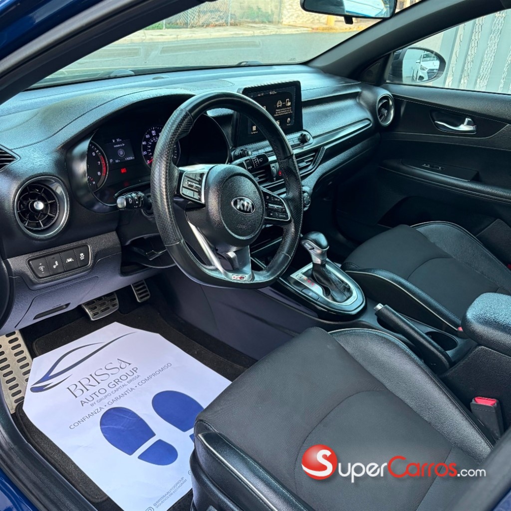 2020 Kia Forte GT Line — foto 7 / 11