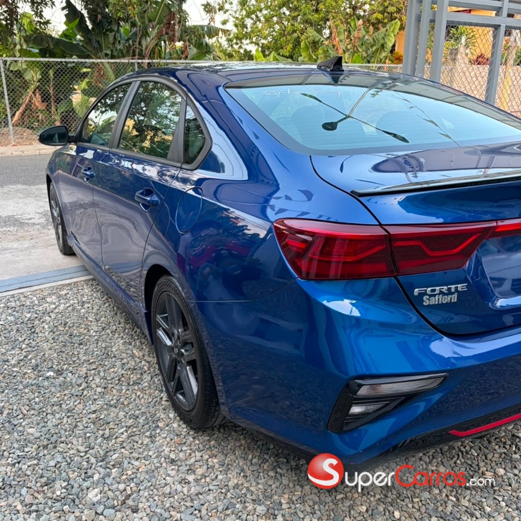 2020 Kia Forte GT Line — foto 10 / 11