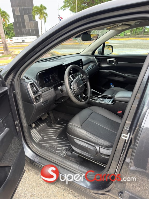 2022 Kia Sorento LX — foto 2 / 12