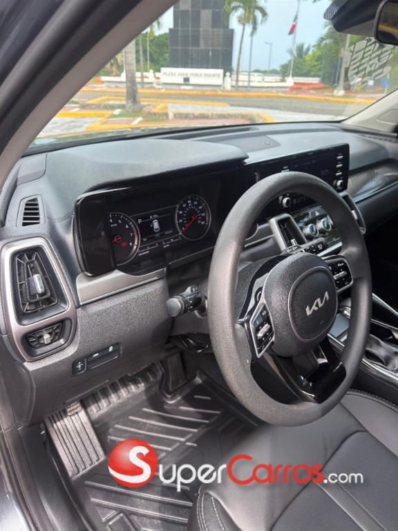 2022 Kia Sorento LX — foto 5 / 12