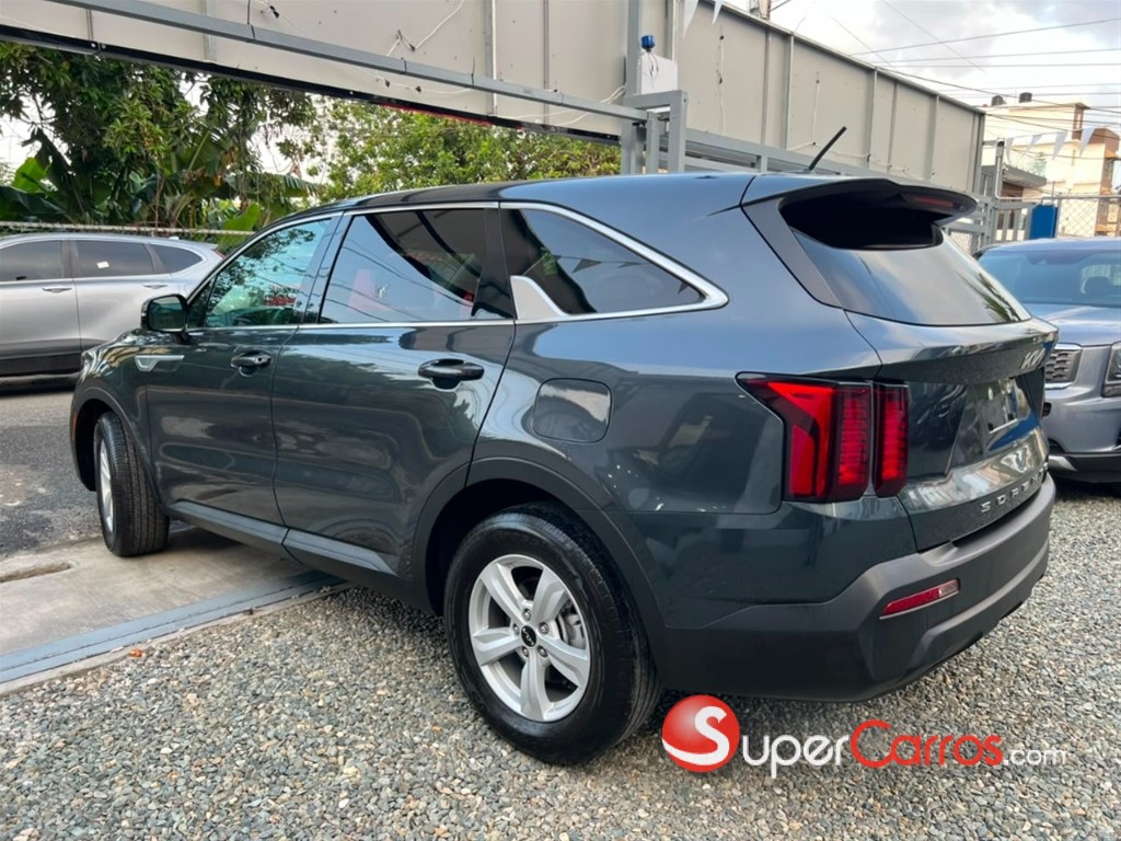 2022 Kia Sorento LX — foto 11 / 12
